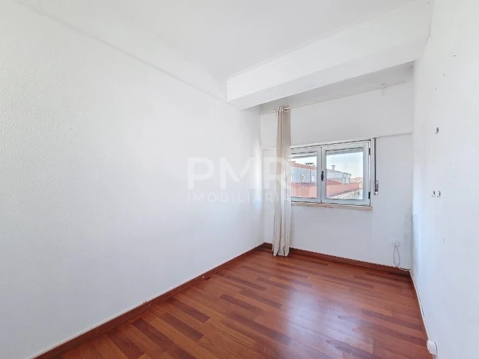 Apartamento T1 para Venda em Massamá e Monte Abraão Foto 11