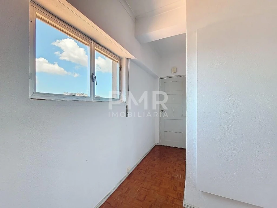 Apartamento T1 para Venda em Massamá e Monte Abraão Foto 7