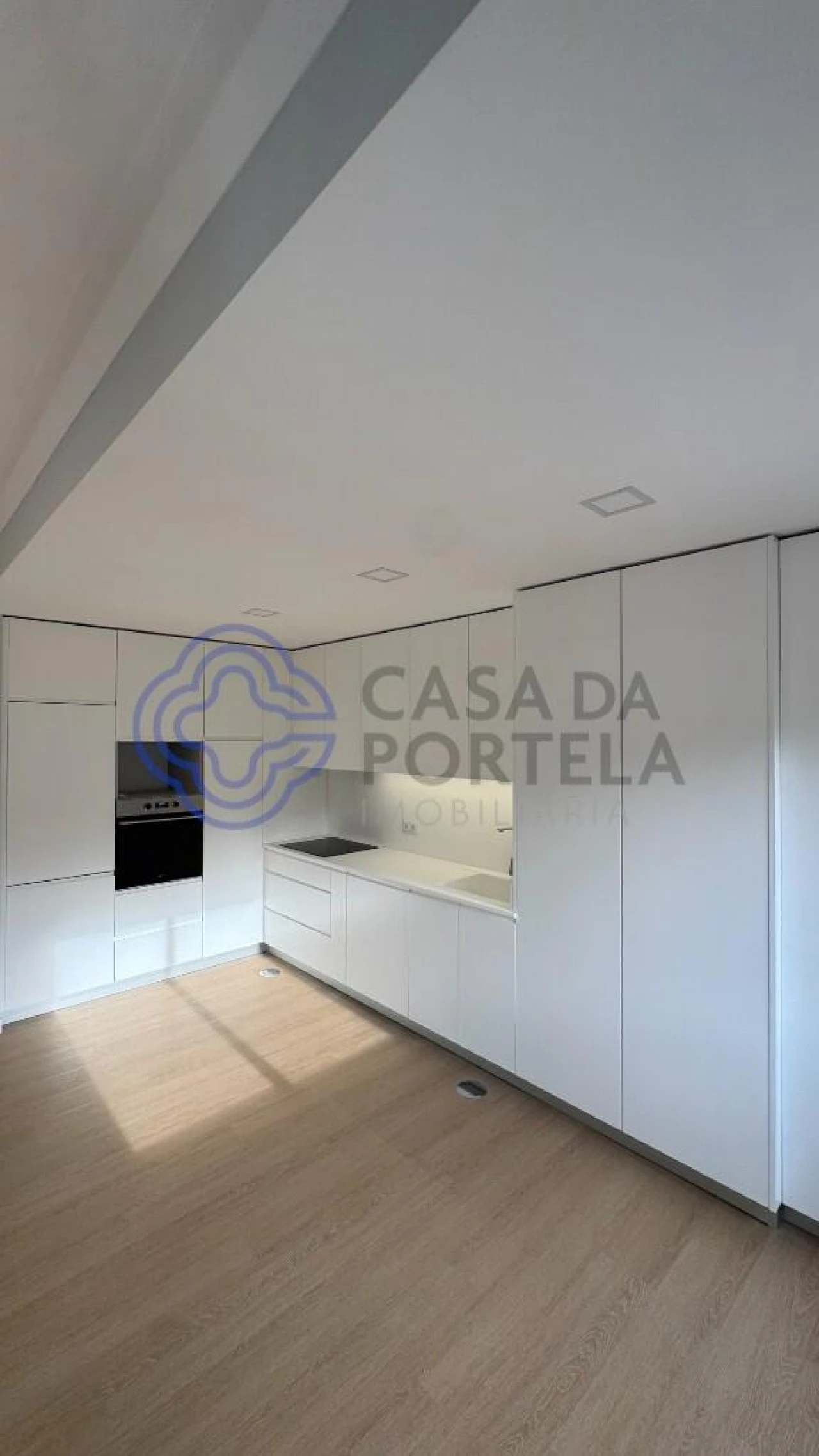 Apartamento T2 para Venda em Santa Marinha e São Pedro da Afurada Foto 1