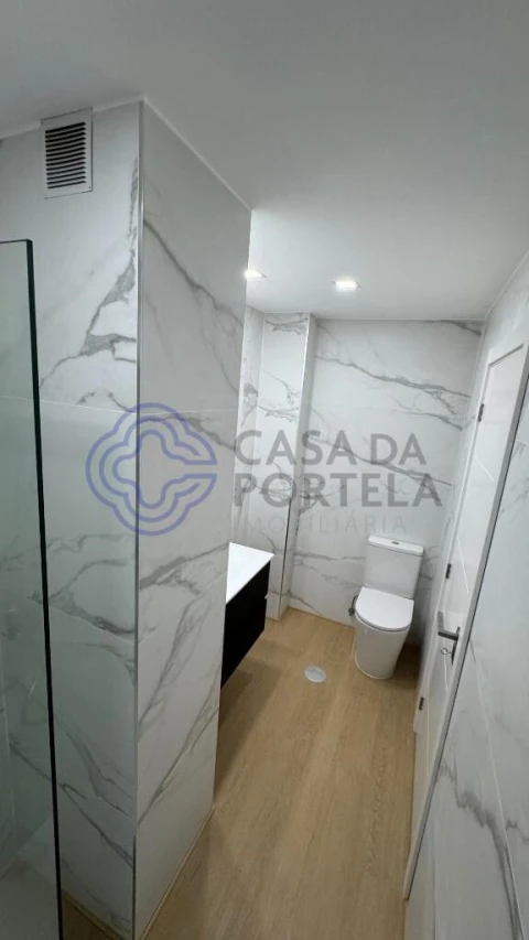 Apartamento T2 para Venda em Santa Marinha e São Pedro da Afurada