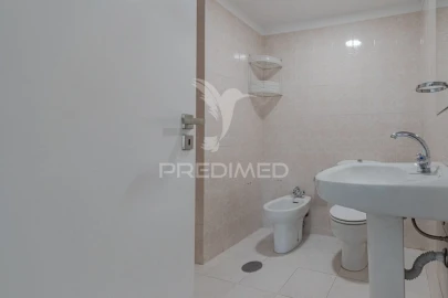 Apartamento T3 para Venda em Macieira da Lixa e Caramos