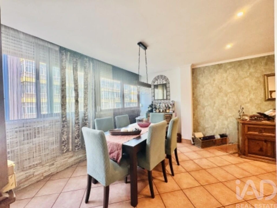 Apartamento T2 para Venda em Almada, Cova da Piedade, Pragal e Cacilhas Foto 2