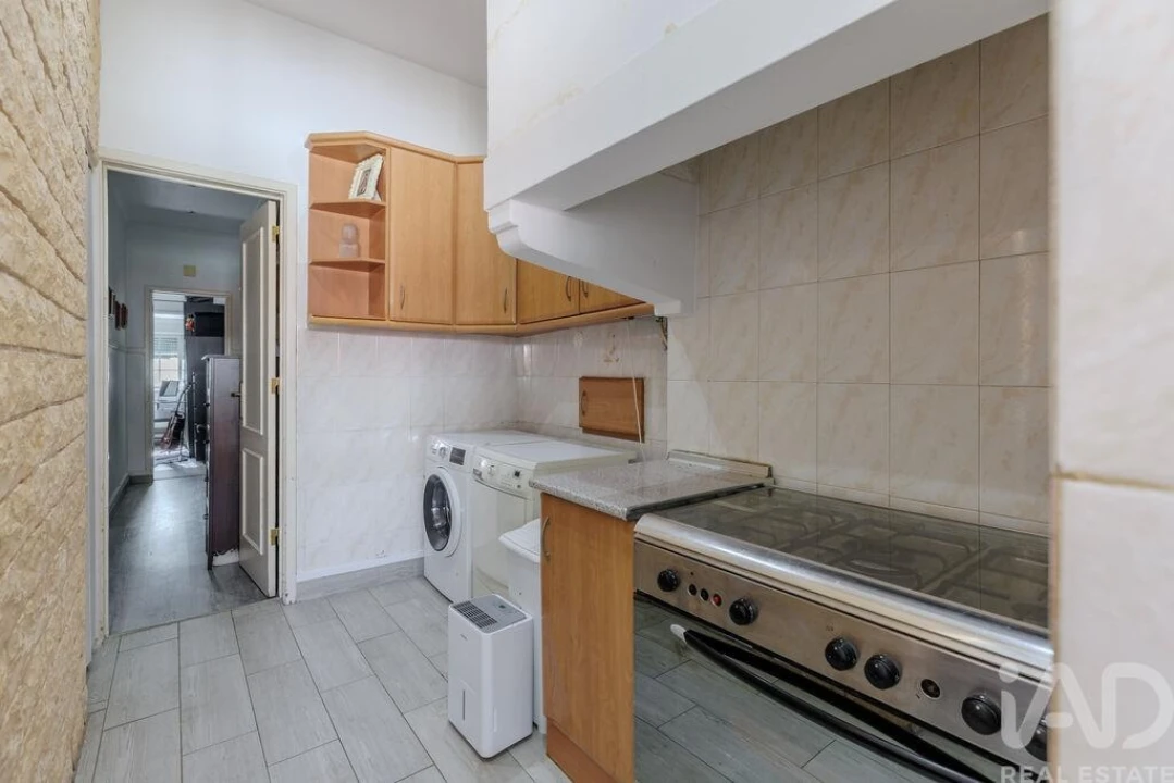 Apartamento T5 para Venda em Almada, Cova da Piedade, Pragal e Cacilhas Foto 19