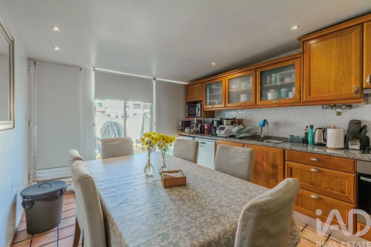 Apartamento T5 para Venda em Almada, Cova da Piedade, Pragal e Cacilhas Foto 2