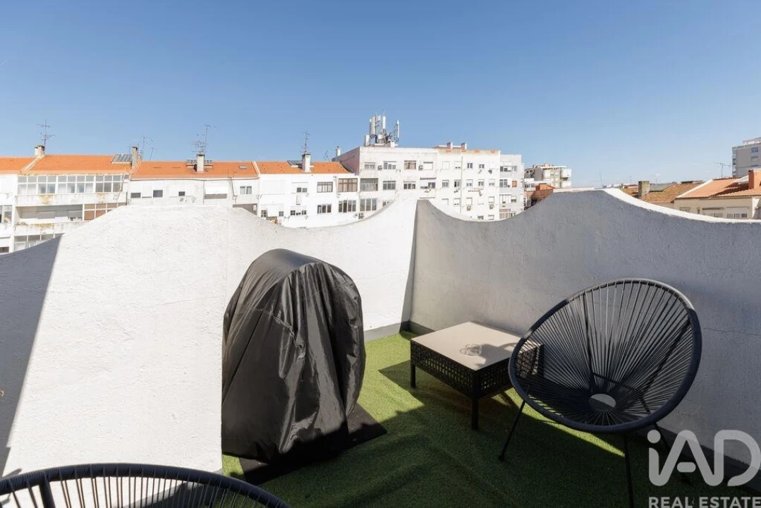 Apartamento T5 para Venda em Almada, Cova da Piedade, Pragal e Cacilhas Foto 7