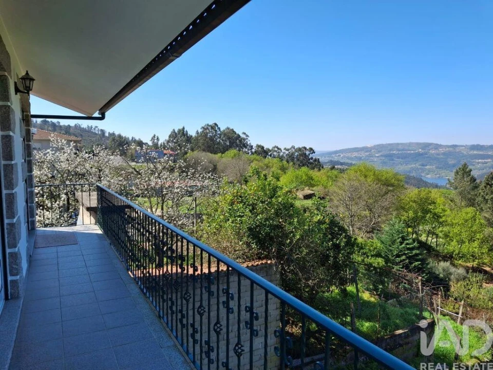 Moradia T4 para Venda em Avessadas e Rosém Foto 25