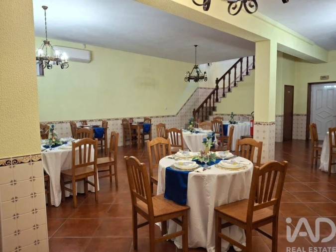 Moradia T4 para Venda em Avessadas e Rosém Foto 36