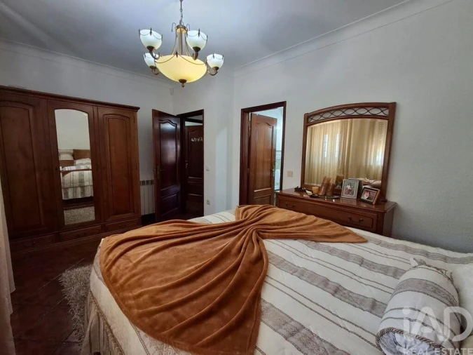 Moradia T4 para Venda em Avessadas e Rosém Foto 22