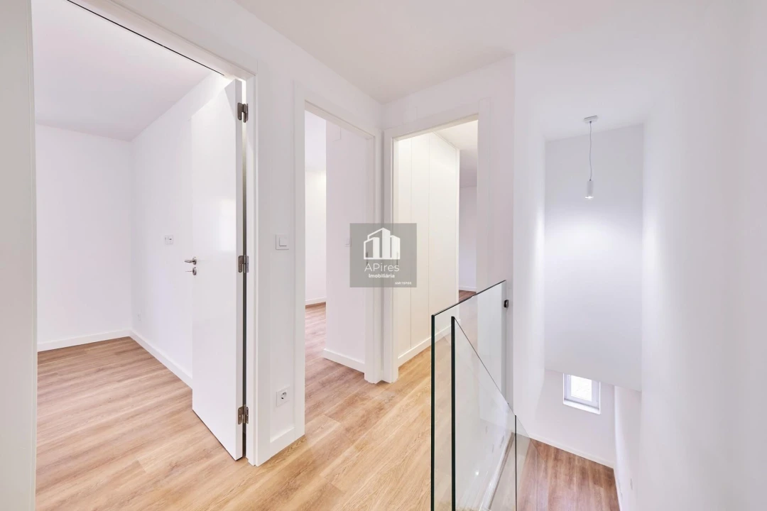 Moradia T3 para Venda em Caparica e Trafaria Foto 18