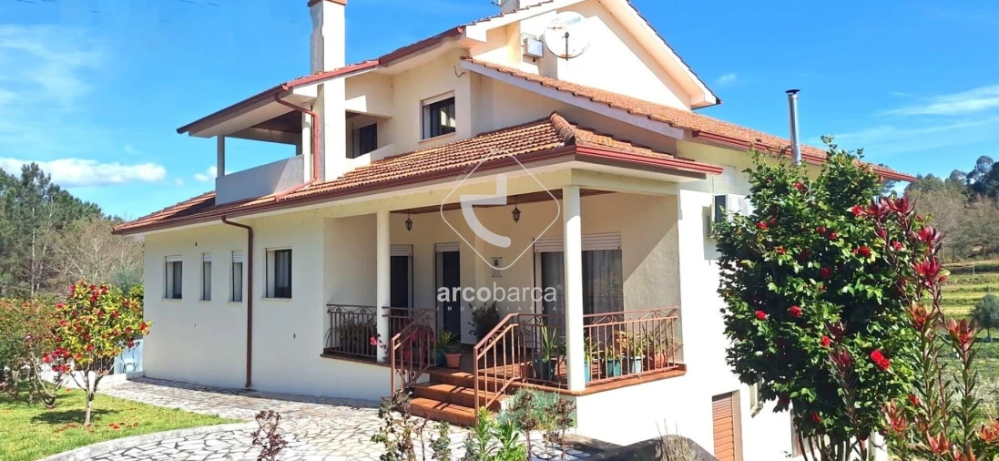 Moradia T4 para Venda em Arca e Ponte de Lima Foto 3