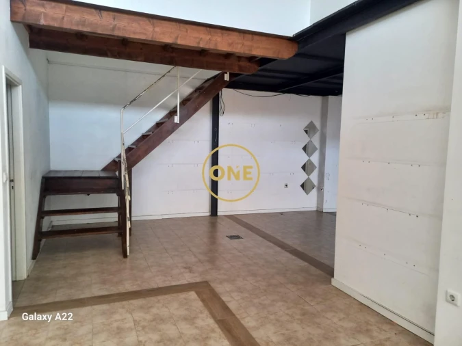 Loja para Arrendamento em Ribeirão Foto 9