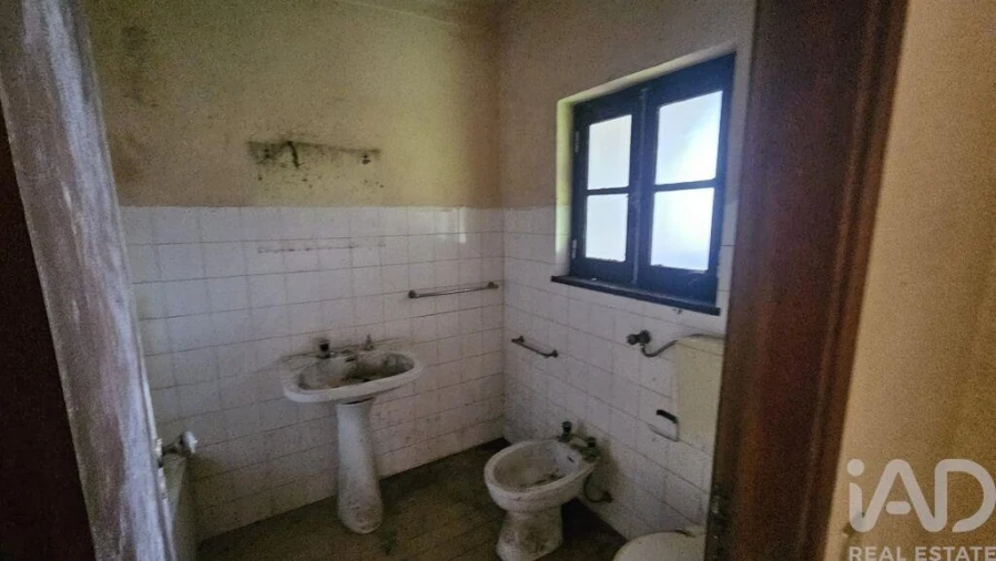 Moradia T5 para Venda em Alcobaça e Vestiaria Foto 4