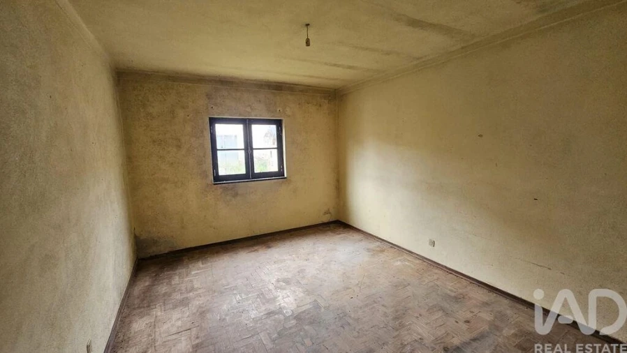 Moradia T5 para Venda em Alcobaça e Vestiaria Foto 3