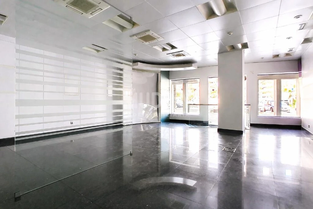 Loja para Arrendamento em Santa Maria Maior Foto 1