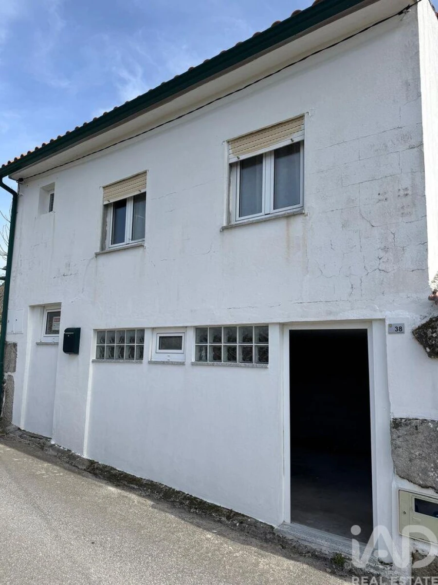 Moradia T1 para Venda em Sendim Foto 1