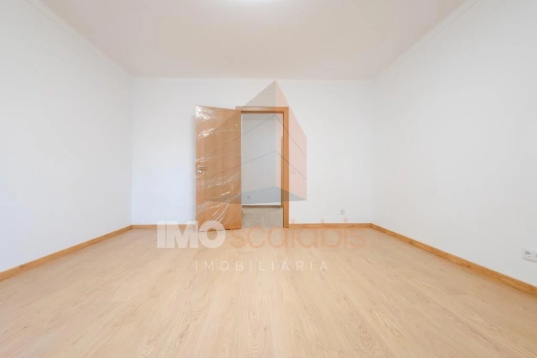 Apartamento T3 para Venda em Romeira e Várzea Foto 14