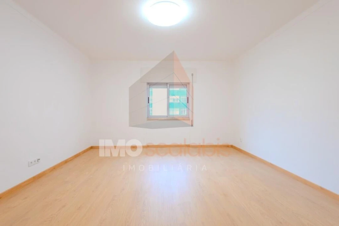 Apartamento T3 para Venda em Romeira e Várzea Foto 5