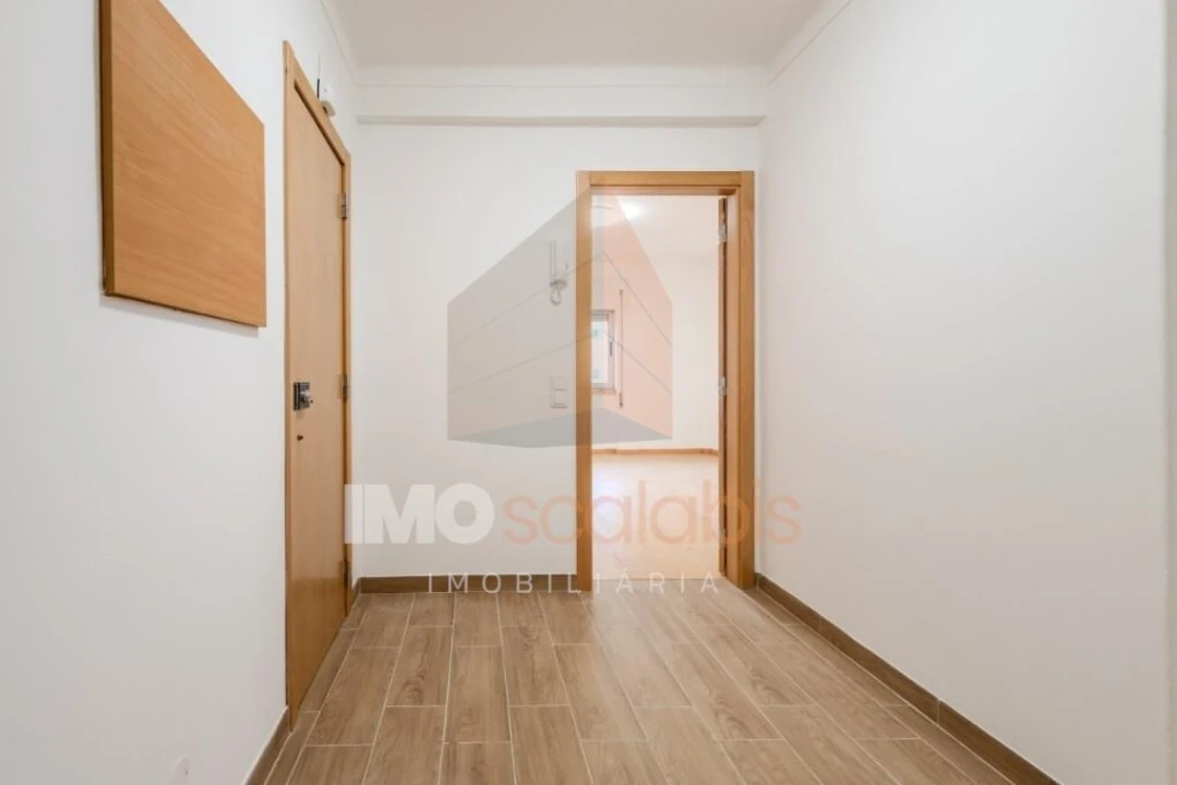 Apartamento T3 para Venda em Romeira e Várzea Foto 1