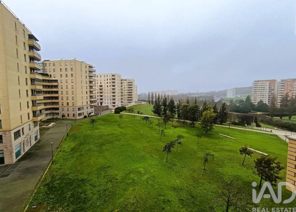 Apartamento T4 para Venda em Lumiar Foto 1