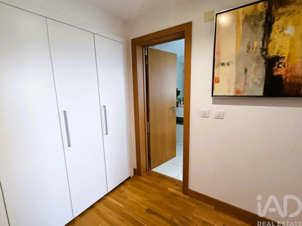 Apartamento T4 para Venda em Lumiar Foto 9