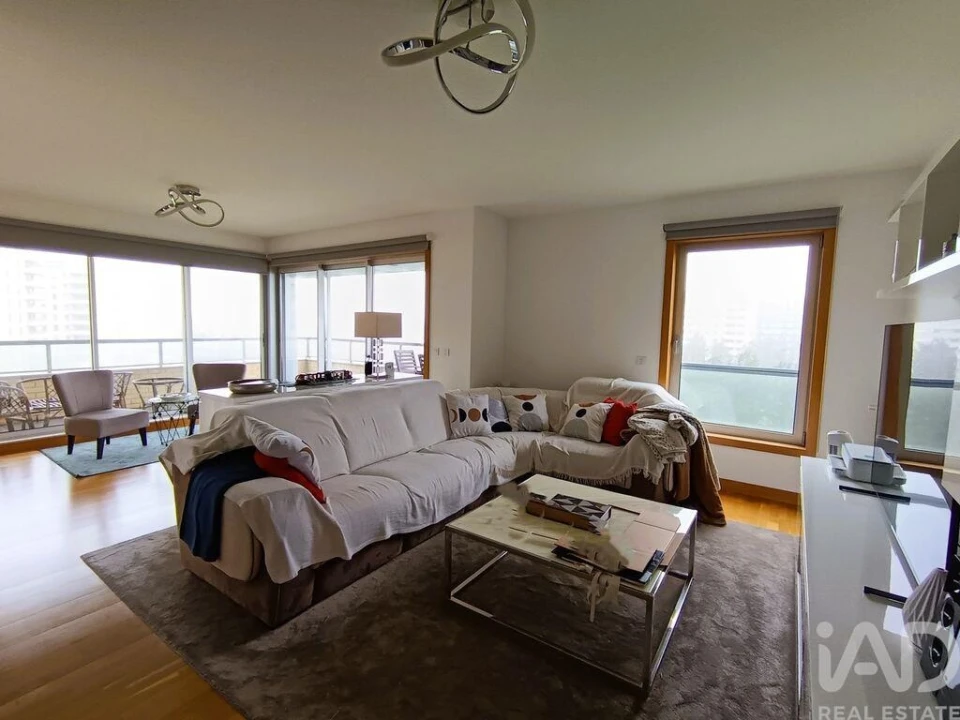 Apartamento T4 para Venda em Lumiar Foto 3