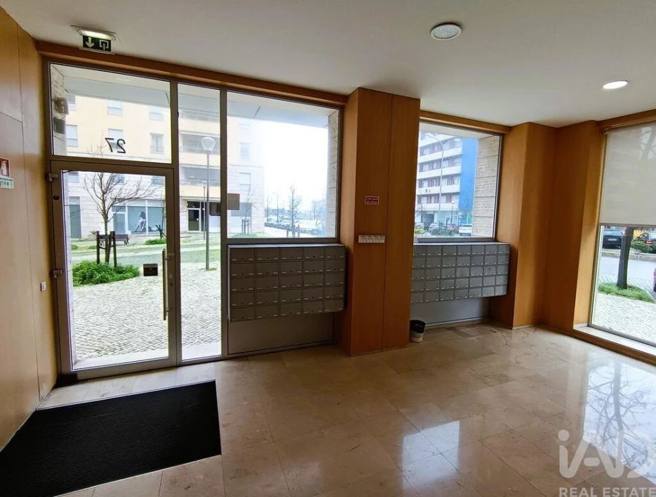 Apartamento T4 para Venda em Lumiar Foto 28