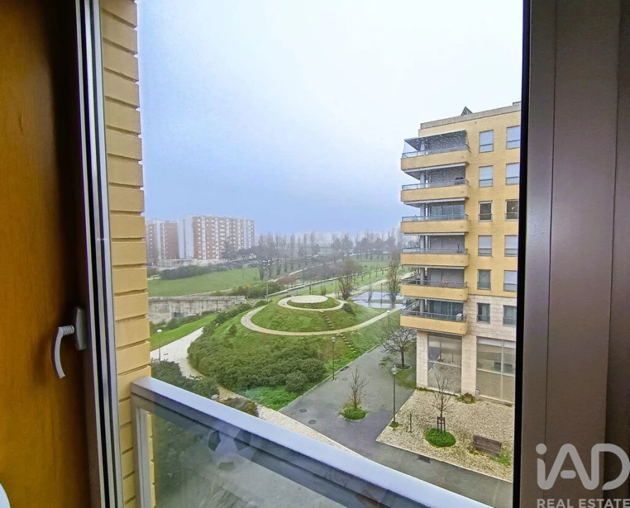 Apartamento T4 para Venda em Lumiar Foto 6