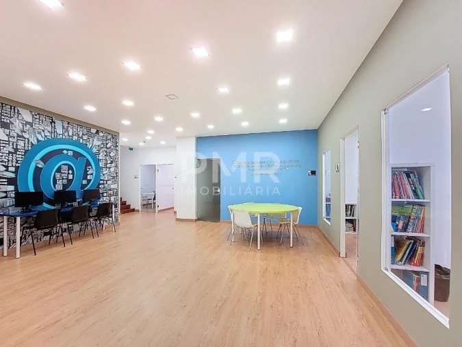 Loja para Arrendamento em Lumiar Foto 7