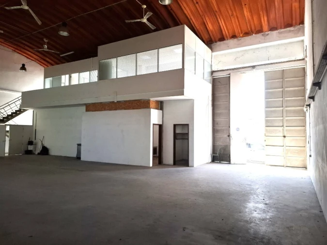 Armazém para Venda em Azurem Foto 3