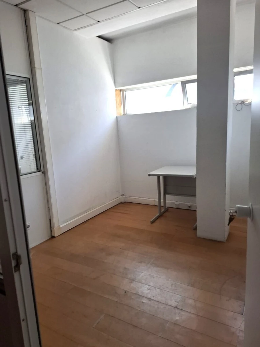 Armazém para Venda em Azurem Foto 10