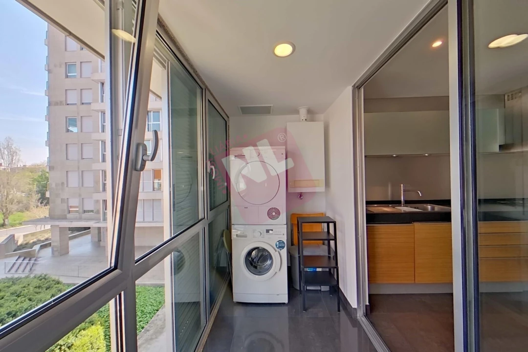 Apartamento T2 para Arrendamento em Lumiar Foto 12