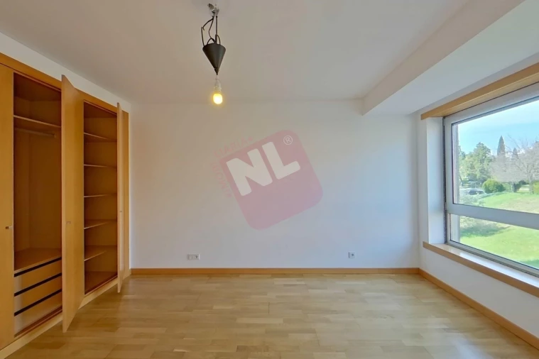 Apartamento T2 para Arrendamento em Lumiar Foto 21