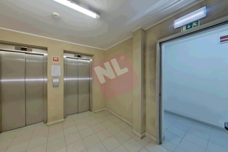 Apartamento T2 para Arrendamento em Lumiar Foto 30