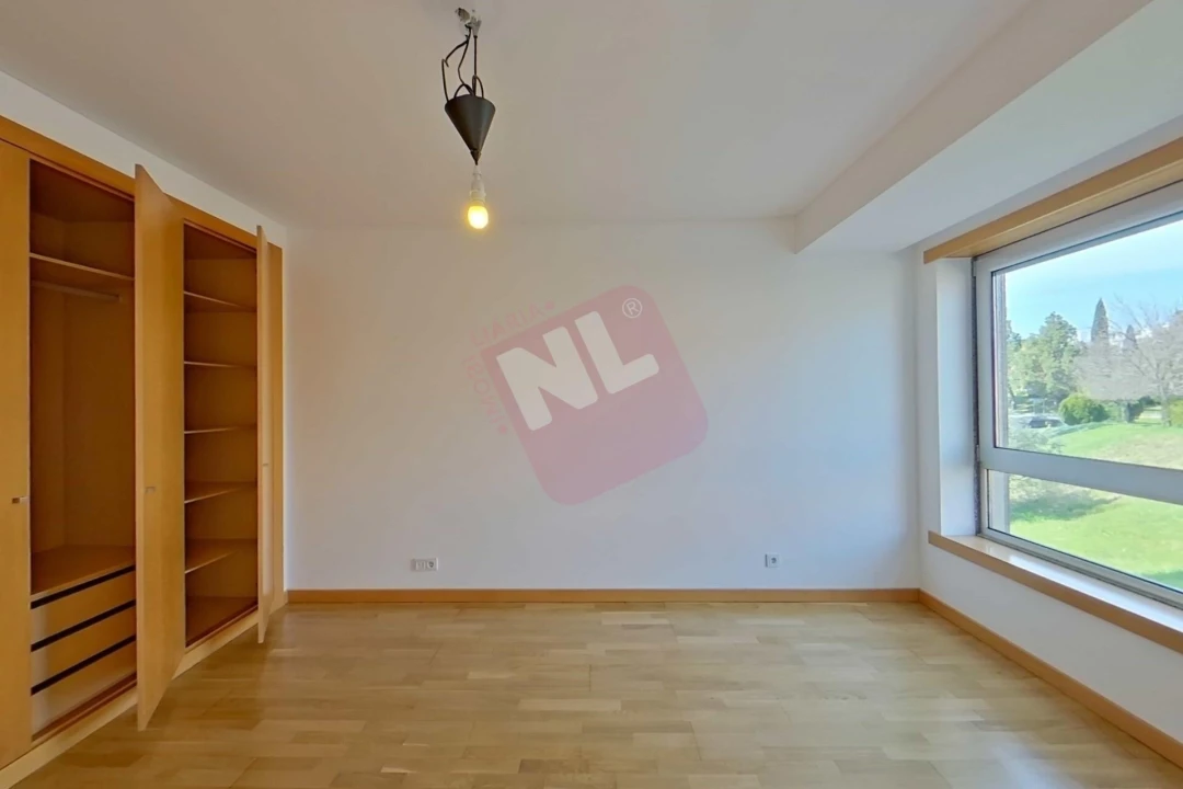 Apartamento T2 para Arrendamento em Lumiar Foto 21