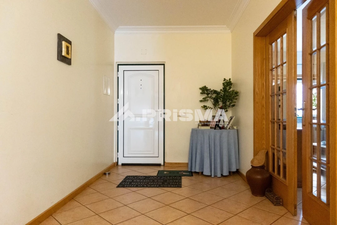 Apartamento T3 para Venda em Alcains Foto 3