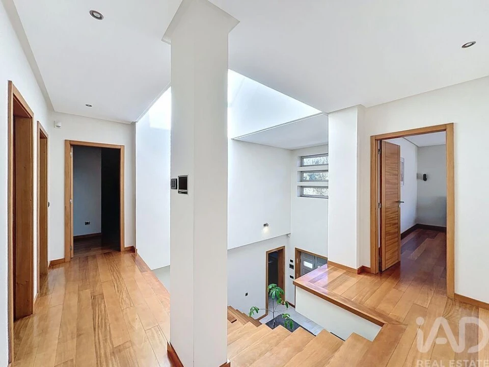 Moradia T3 para Venda em Rio Mau Foto 27