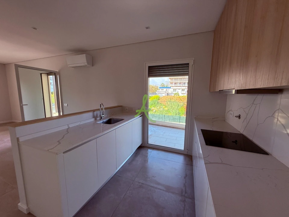 Apartamento T2 para Venda em Portimão Foto 16