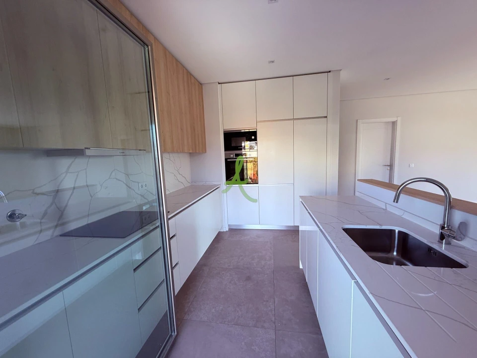 Apartamento T2 para Venda em Portimão Foto 18