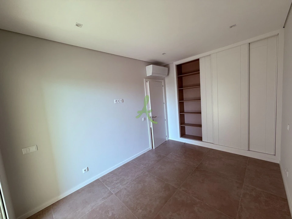 Apartamento T2 para Venda em Portimão Foto 26