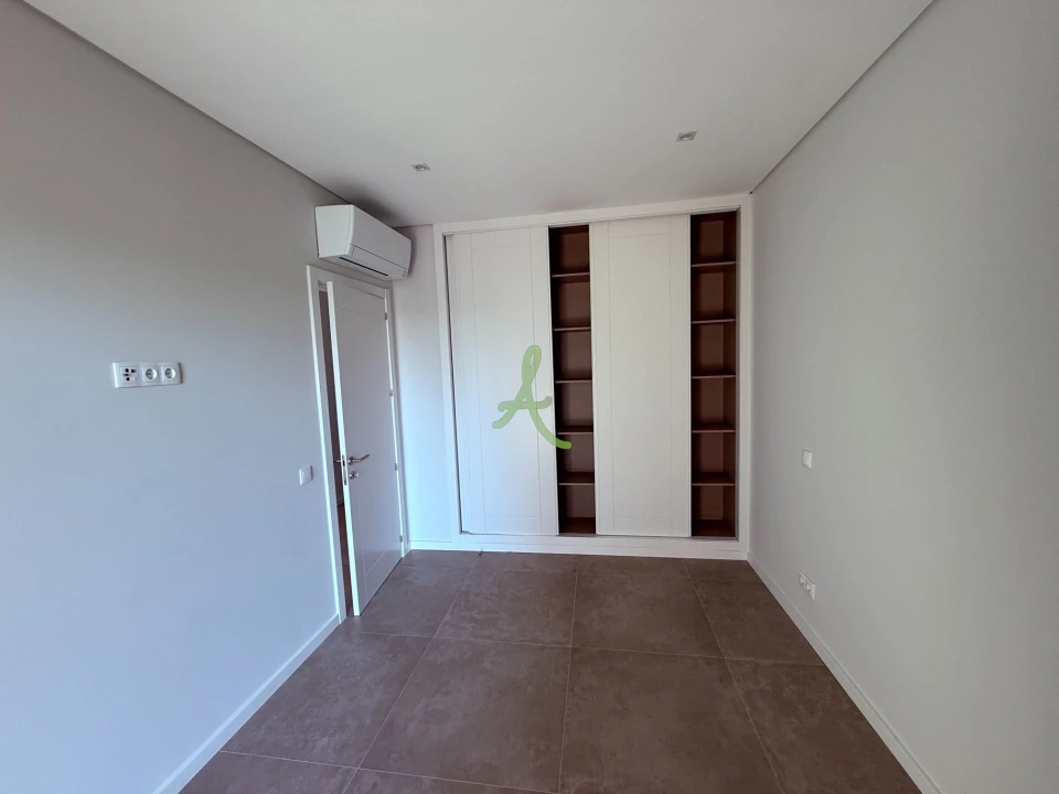 Apartamento T2 para Venda em Portimão Foto 27