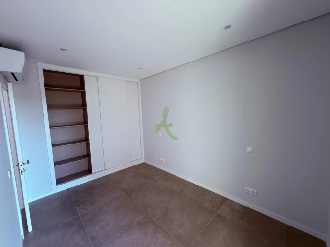 Apartamento T2 para Venda em Portimão Foto 28