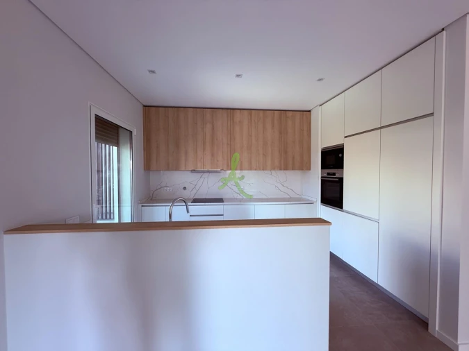 Apartamento T2 para Venda em Portimão Foto 15