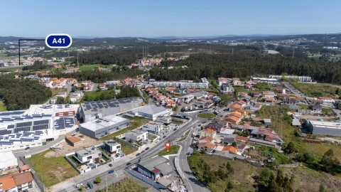Terreno para Venda em Milheiros