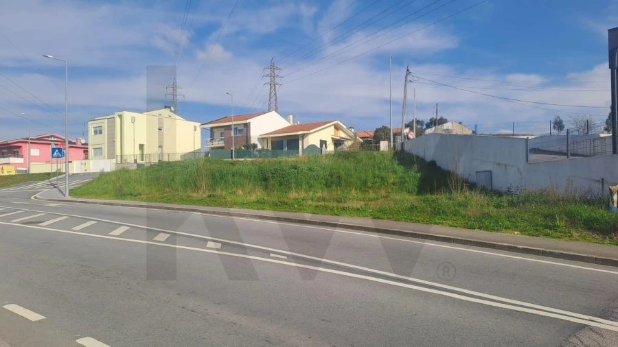 Terreno para Venda em Milheiros Foto 9