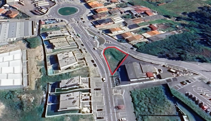 Terreno para Venda em Milheiros Foto 1