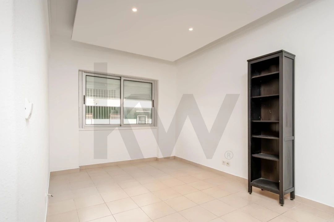 Apartamento T2 para Venda em Seixal, Arrentela e Aldeia de Paio Pires Foto 4