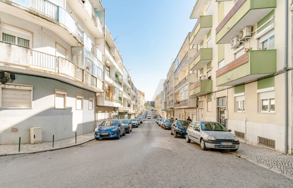 Apartamento T2 para Venda em Seixal, Arrentela e Aldeia de Paio Pires Foto 27