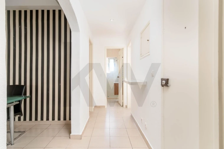 Apartamento T2 para Venda em Seixal, Arrentela e Aldeia de Paio Pires Foto 5