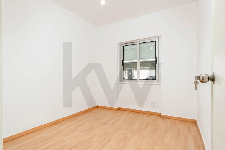 Apartamento T2 para Venda em Seixal, Arrentela e Aldeia de Paio Pires Foto 7