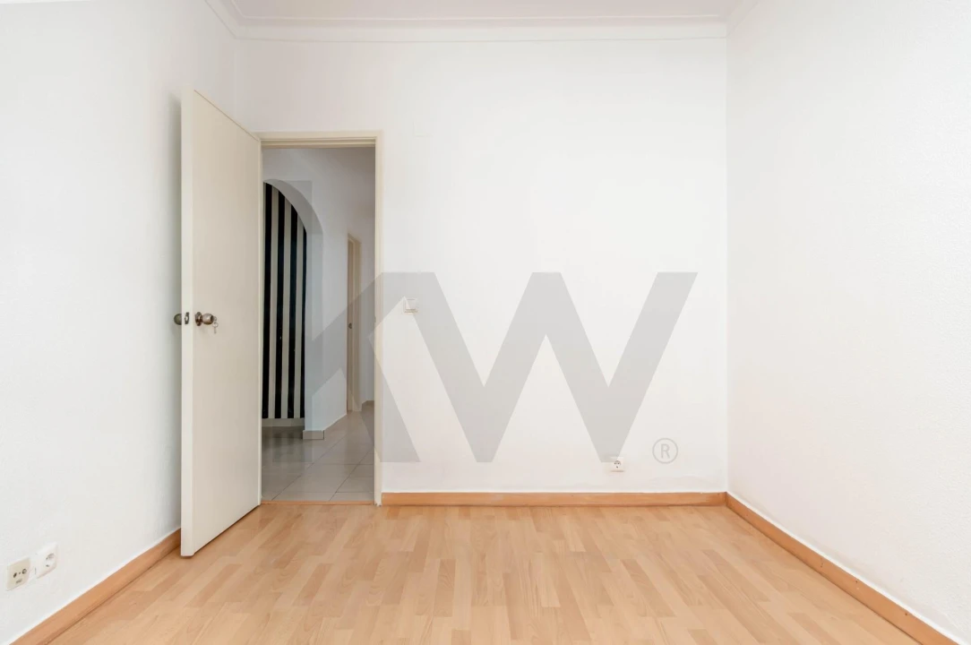 Apartamento T2 para Venda em Seixal, Arrentela e Aldeia de Paio Pires Foto 6